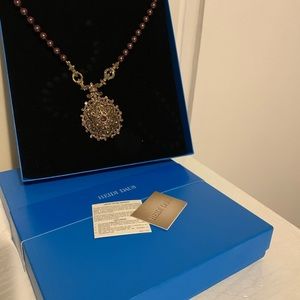 One of a kind Heidi Daus